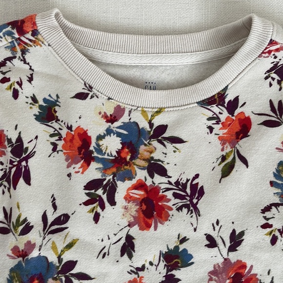 GAP Kids Floral Print Sweatshirt - Picture 2 of 13